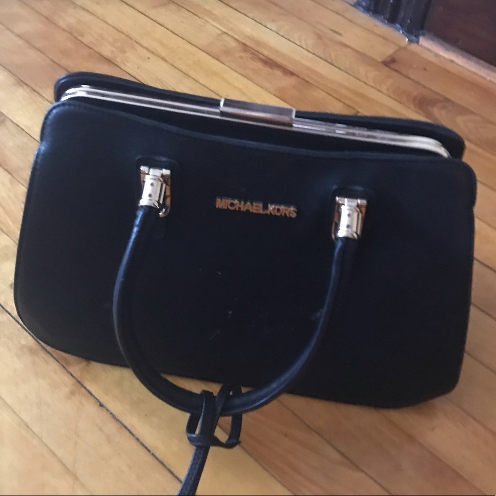 Hand bag